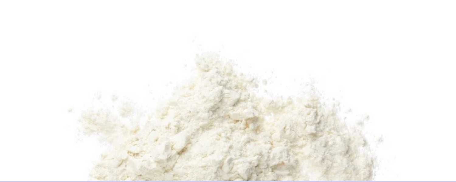 white powder depicting acetylcarnitine powder